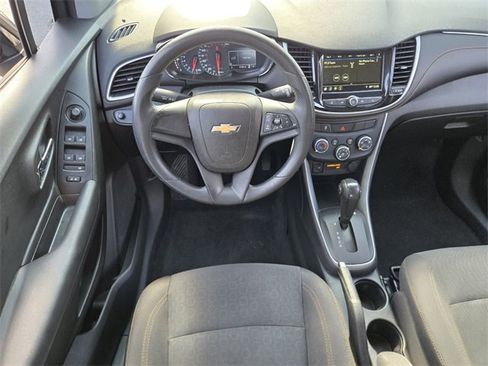 Used 2019 Chevrolet Trax LS image 13