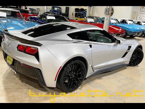 Used 2019 Chevrolet Corvette Grand Sport image 2