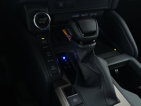 Used 2025 Toyota Land Cruiser image 25