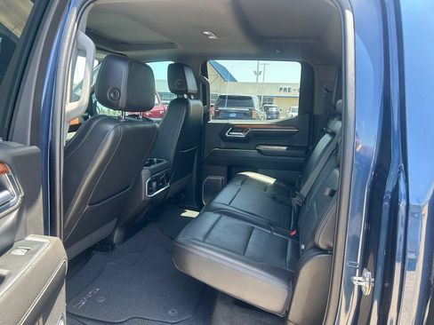Used 2023 GMC Sierra 1500 Denali w/ Denali Reserve Package AWD/4WD image 16