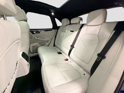 New 2026 Porsche Macan AWD/4WD image 26