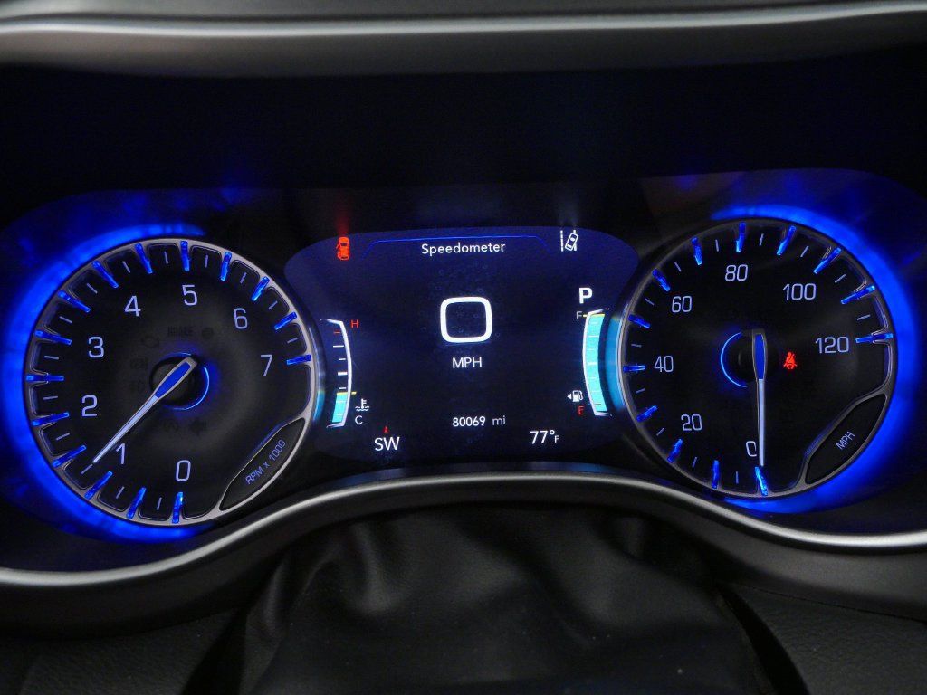 Certified 2023 Chrysler Pacifica Touring-L FWD image 31