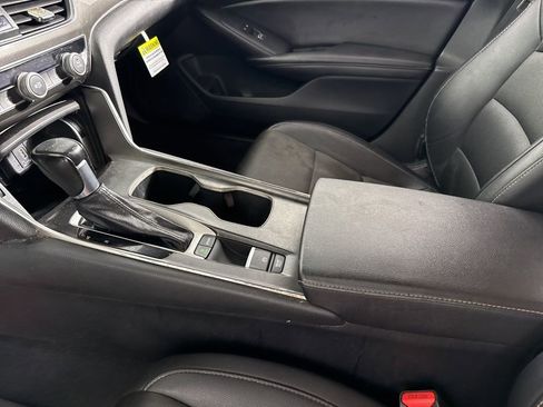 Used 2019 Honda Accord Sport image 18
