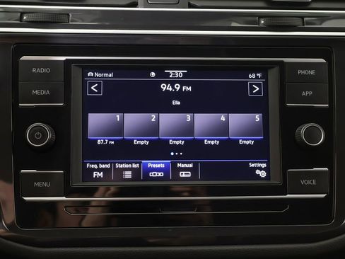 Used 2024 Volkswagen Tiguan S image 43