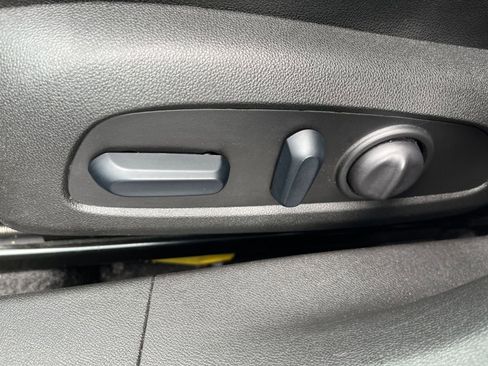 Used 2024 Chevrolet Malibu LT image 23