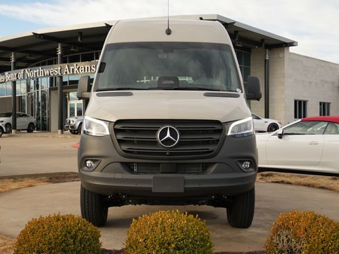New 2026 Mercedes-Benz Sprinter 2500 image 2