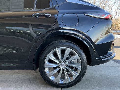 Used 2024 Buick Envista Avenir image 23