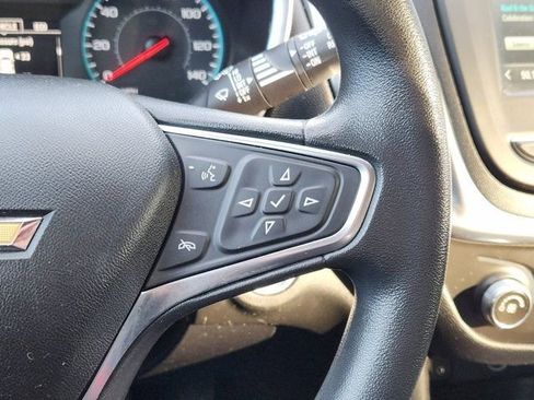 Used 2018 Chevrolet Equinox LT image 29