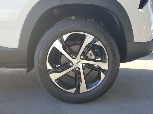 New 2026 Chevrolet Trax RS w/ Sunroof Package image 5