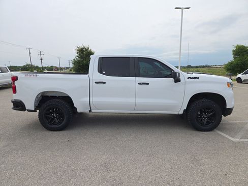 Certified 2023 Chevrolet Silverado 1500 LT Trail Boss w/ Convenience Package II AWD/4WD image 2
