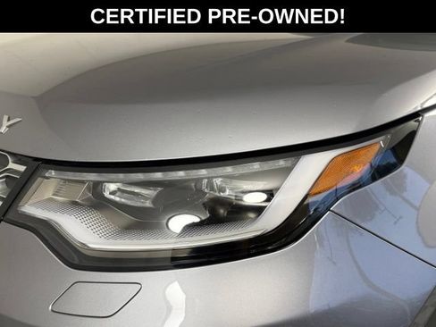 Certified 2025 Land Rover Discovery S AWD/4WD image 13