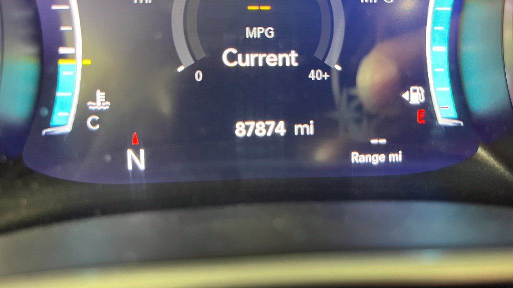 Used 2022 Chrysler Pacifica Touring-L FWD image 9
