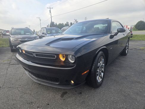 Used 2017 Dodge Challenger GT w/ Driver Convenience Group AWD/4WD image 11