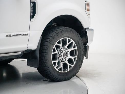 Used 2021 Ford F350 Lariat w/ Lariat Ultimate Package AWD/4WD image 7