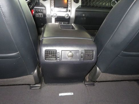 Used 2017 Toyota Tundra Platinum AWD/4WD image 39