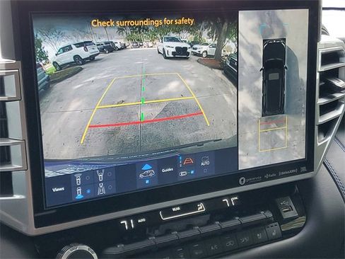 Used 2023 Toyota Sequoia Platinum image 27