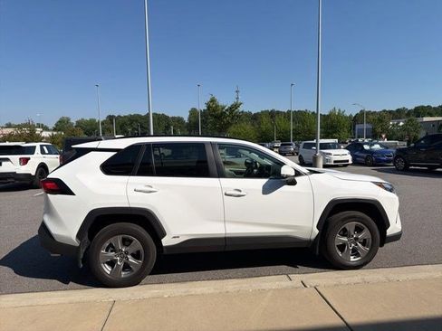 Used 2024 Toyota RAV4 XLE w/ Convenience Package AWD/4WD image 6