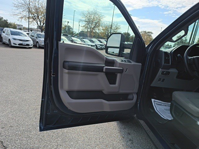 Used 2020 Ford F150 XLT w/ Equipment Group 302A Luxury AWD/4WD image 10