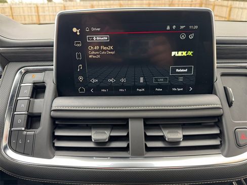 Used 2023 GMC Yukon XL SLT image 21