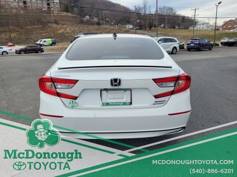 Used 2022 Honda Accord Sport image 8