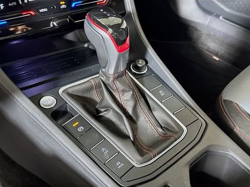 Used 2025 Volkswagen Jetta GLI Autobahn image 14