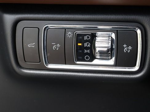 Used 2023 Lincoln Aviator Reserve w/ Elements Package Plus image 35