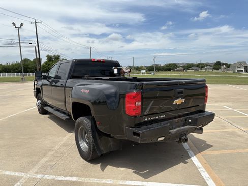 Used 2016 Chevrolet Silverado 3500 W/T w/ WT Convenience Package AWD/4WD image 3