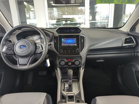 Used 2022 Subaru Forester Base image 17