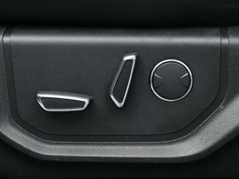 Used 2018 Ford F150 XLT w/ Equipment Group 302A Luxury image 10