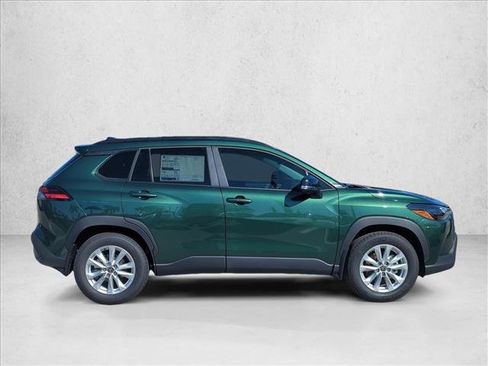 New 2026 Toyota Corolla Cross LE image 4