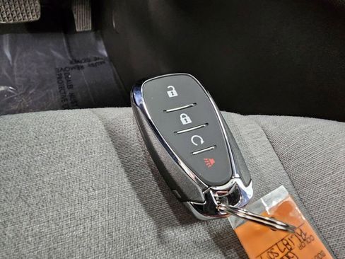 Used 2024 Chevrolet Equinox LS w/ LS Convenience Package image 31