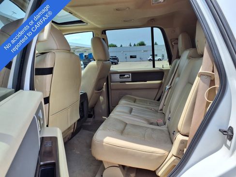 Used 2014 Ford Expedition XLT w/ Equipment Group 202A AWD/4WD image 11