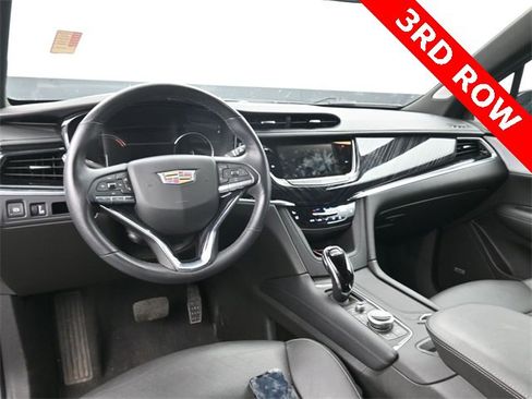 Used 2024 Cadillac XT6 Premium Luxury image 30