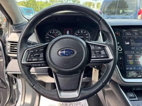 Used 2023 Subaru Outback Premium image 12