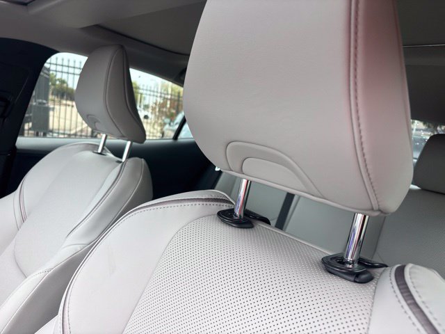 Used 2024 Toyota Prius Limited w/ Limited Premium Package FWD image 9