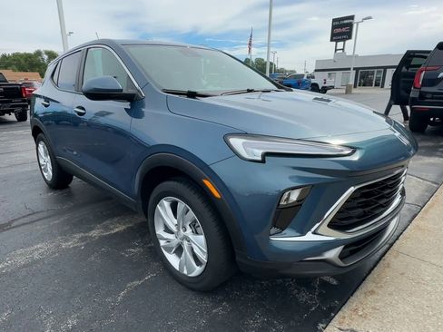 Certified 2024 Buick Encore GX Preferred image 2