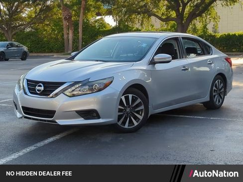 Used 2017 Nissan Altima 2.5 SL w/ 2.5 Technology Package FWD image 1