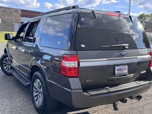 Used 2017 Ford Expedition XLT image 29