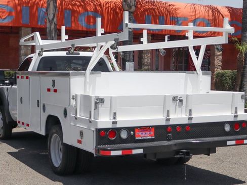 Used 2016 Ford F550 2WD Regular Cab Super Duty image 6