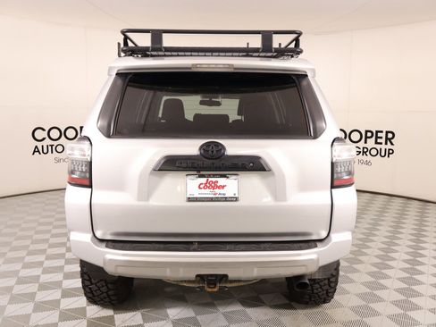 Used 2018 Toyota 4Runner TRD Off-Road Premium image 22