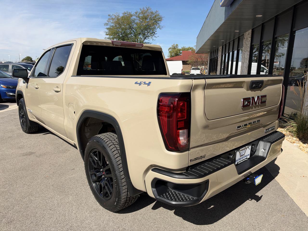 Used 2022 GMC Sierra 1500 Elevation AWD/4WD image 5