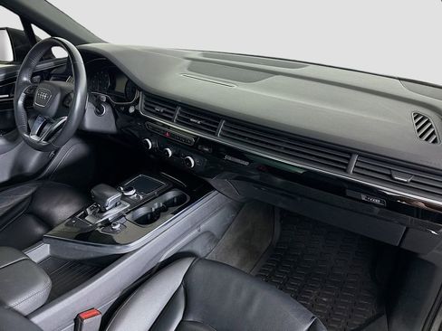 Used 2019 Audi Q7 3.0T Premium w/ Cold Weather Package image 30