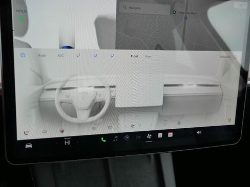 Used 2024 Tesla Model Y Long Range image 24