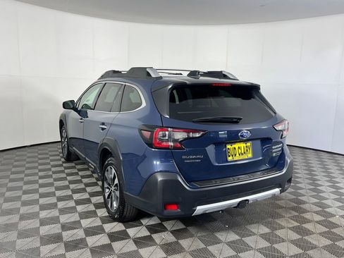 Used 2025 Subaru Outback Touring XT AWD/4WD image 8