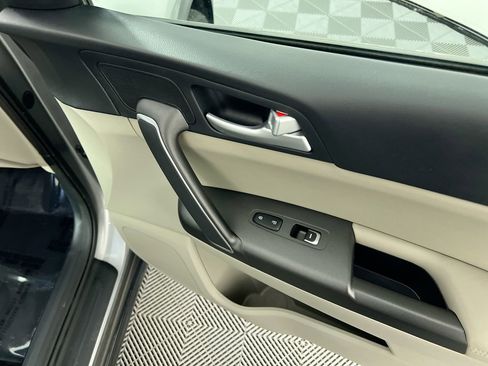 Used 2022 Kia Sportage Nightfall Edition image 30