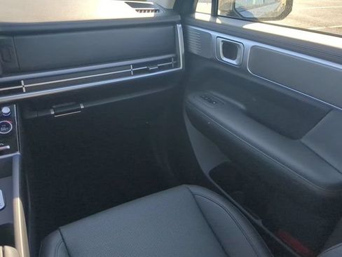 Used 2025 Hyundai Santa Fe SEL AWD/4WD image 15
