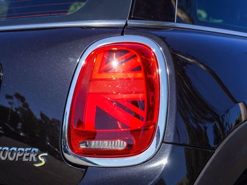 Used 2022 MINI Cooper SE FWD image 7