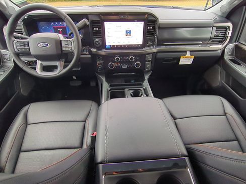 New 2026 Ford F250 Lariat w/ Black Appearance Package image 15