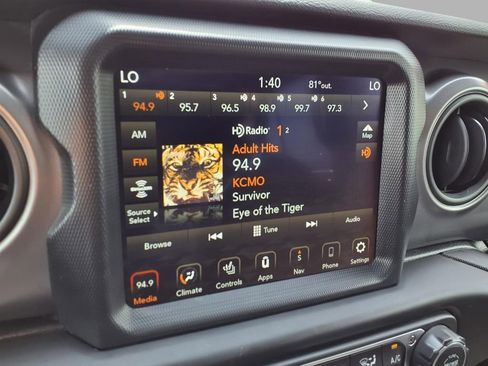 Certified 2021 Jeep Gladiator Sport AWD/4WD image 5