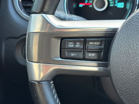 Used 2013 Ford Mustang Coupe RWD image 33